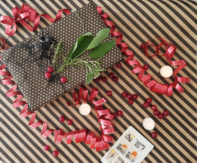 Geburtstagstisch schön dekoriert.jpg