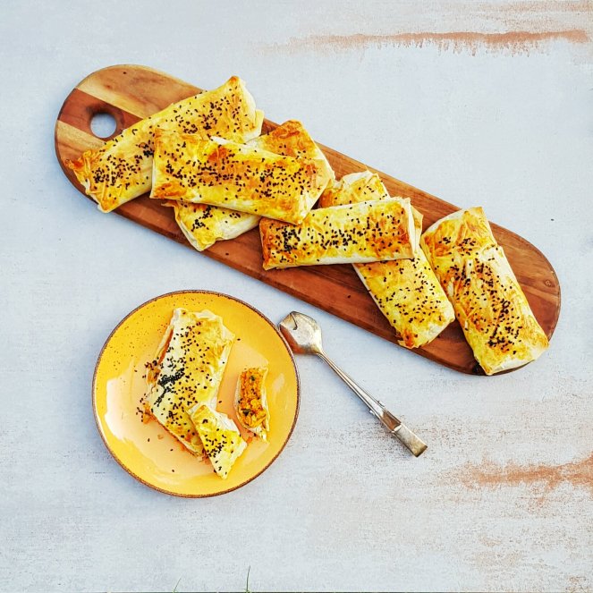 Filoteig orientalisch gefüllt.jpg