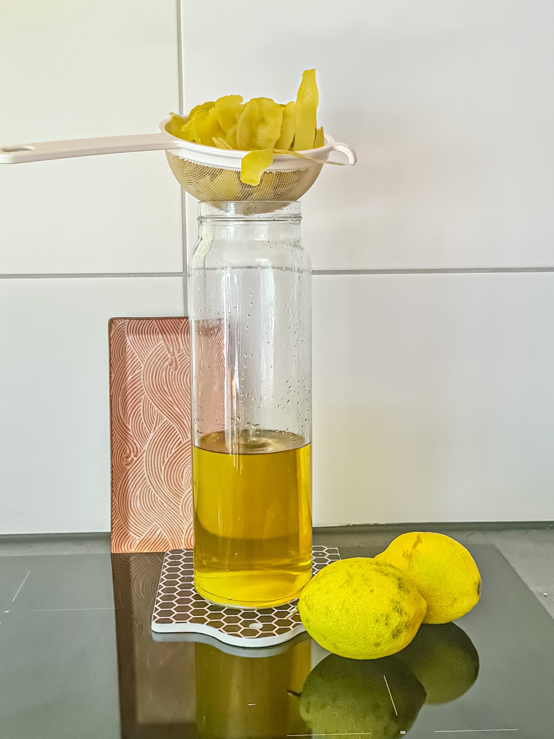 Limoncello {selbstgemacht} Limoncello {selbstgemacht}