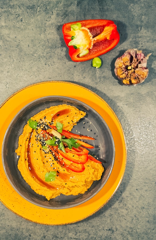 Hummus mit Grillpaprika und&nbsp;Chili